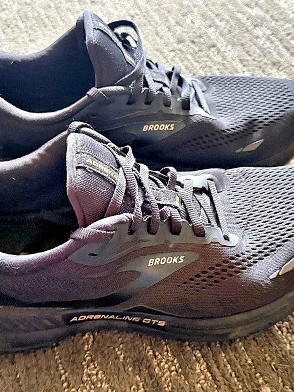 Brooks Adrenaline GTS 23 Athletic Shoes Black